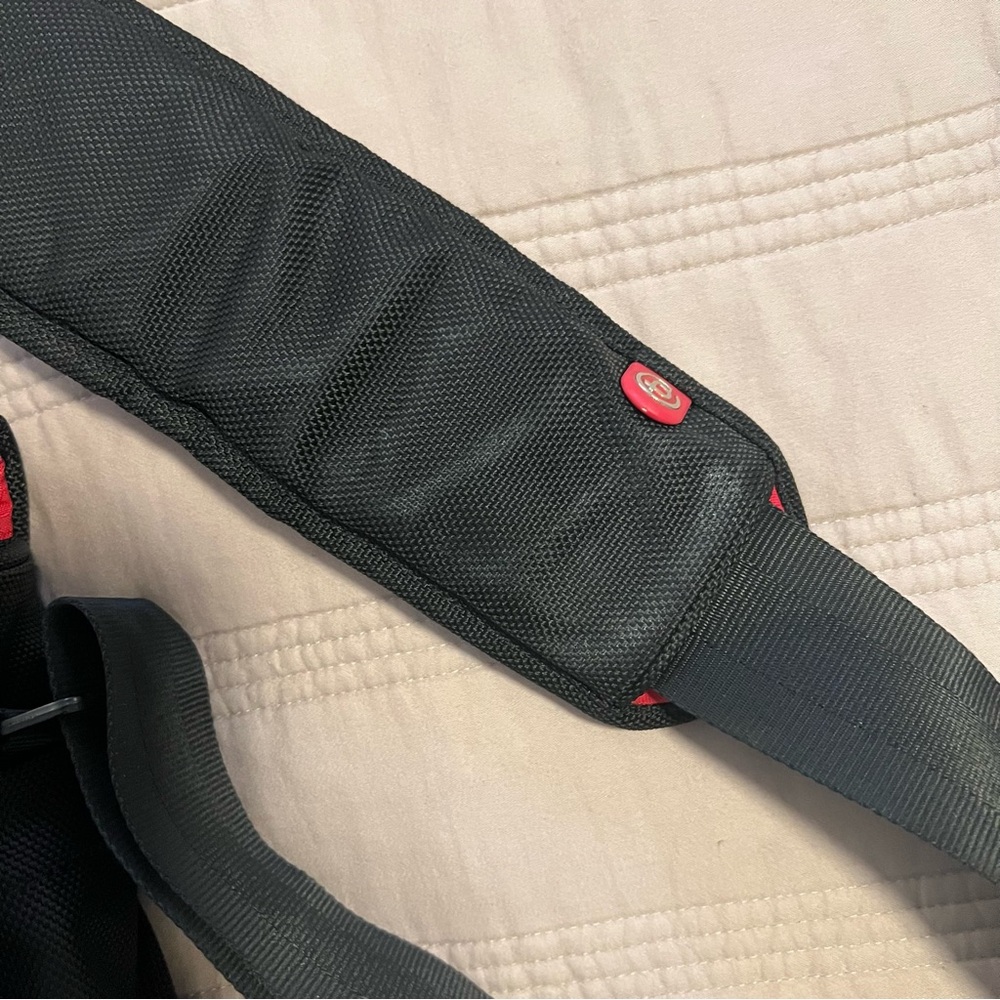 booq Black MacBook Messenger Bag with Red Accents - Picture 3 of 6